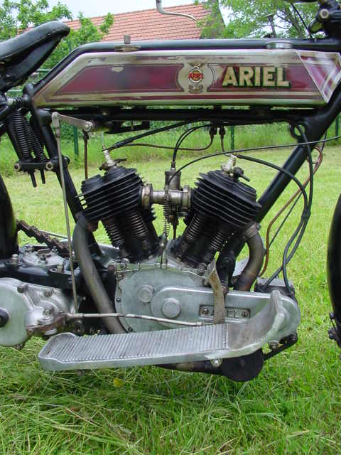 Ariel-1915-twin-r-3