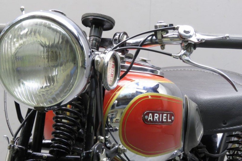 Ariel-1938-Red-Hunter-2511-7