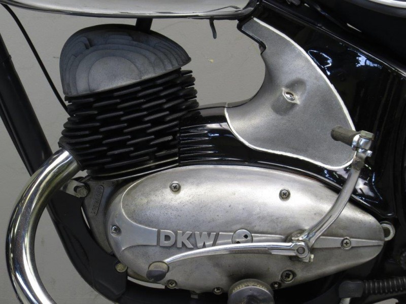 DKW-1956-RT250S-7631-4