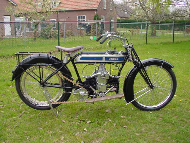 Douglas-1920-Austr-1