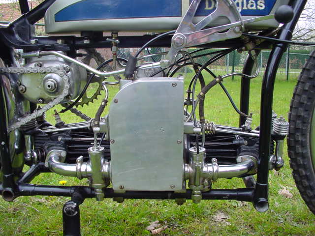 Douglas-1928-DT-austr-3
