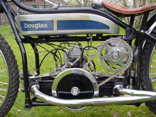 Douglas-1928-DT-austr-4