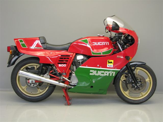 Ducati-1984-mike-Hailwood-replica-1