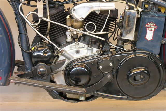 Harley-Davidson-1932-32R-TM-4