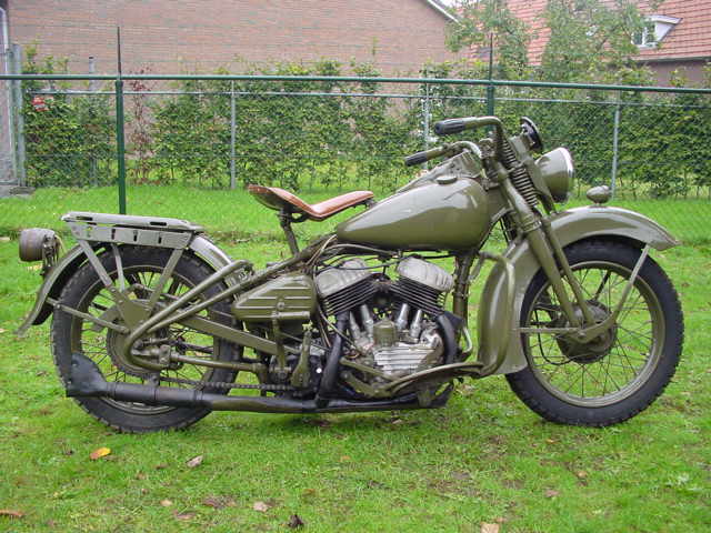 Harley-Davidson-1942-42WLA-g-1