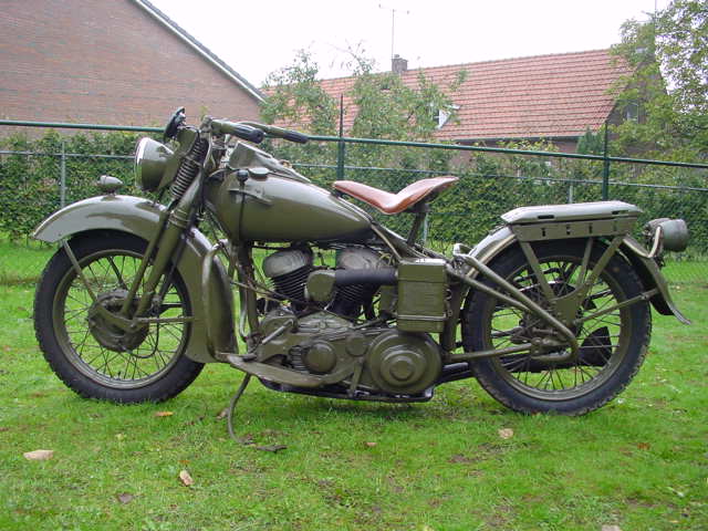 Harley-Davidson-1942-42WLA-g-2