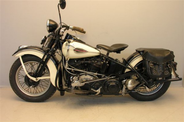 Harley Davidson 1946 46F 1200 cc 2 cyl ohv - Yesterdays