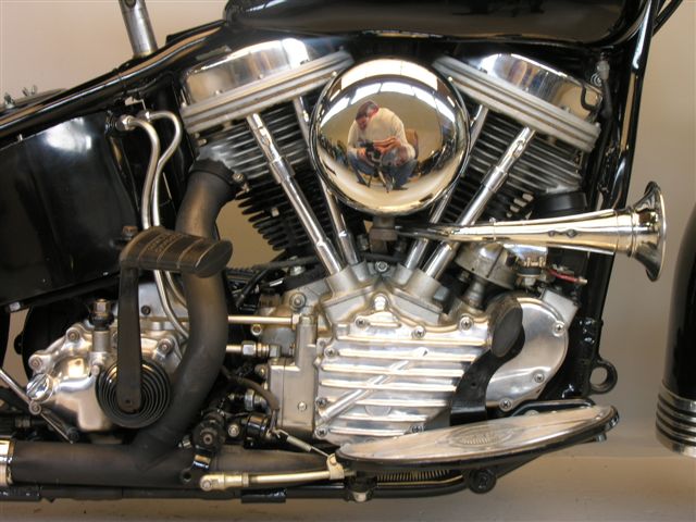 Harley-Davidson-1951-FLH-Hydraglide-L-3
