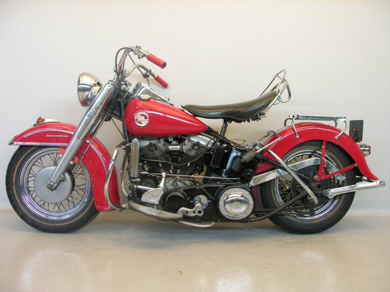 Harley-Davidson-1953-Hydraglide-DS-2