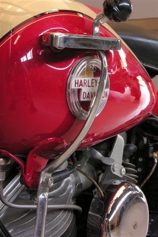 Harley-Davidson-1957-Hydra-Glide-4