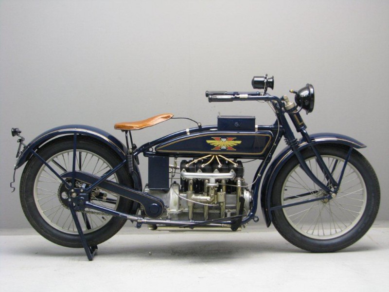 Henderson-1922-De-Luxe-10