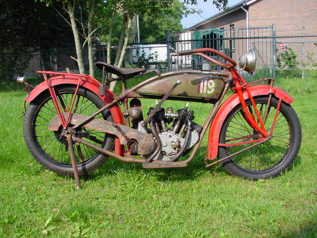 Indian-1923-Scout-austr-1