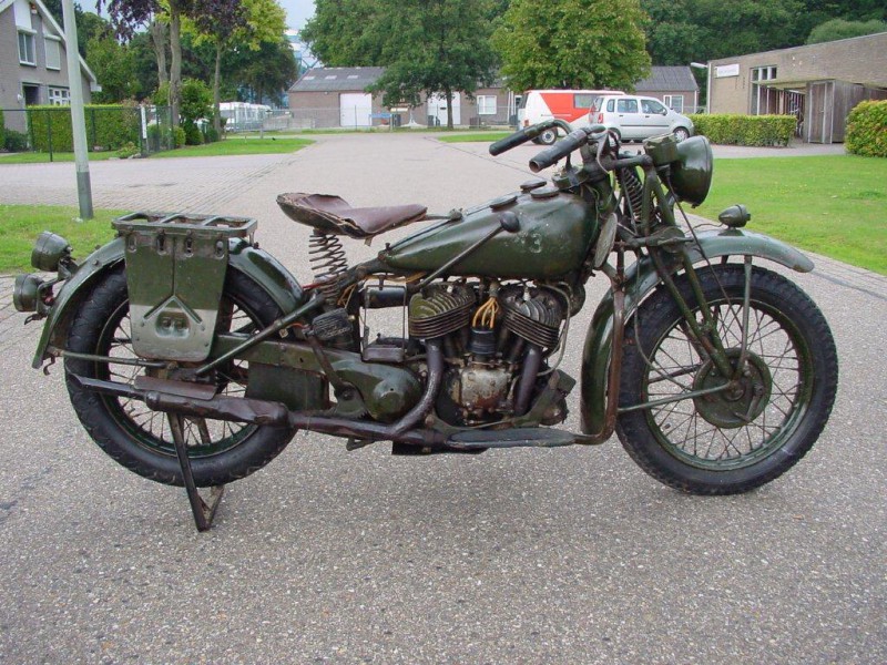Indian-1941-741-Groen-j-1