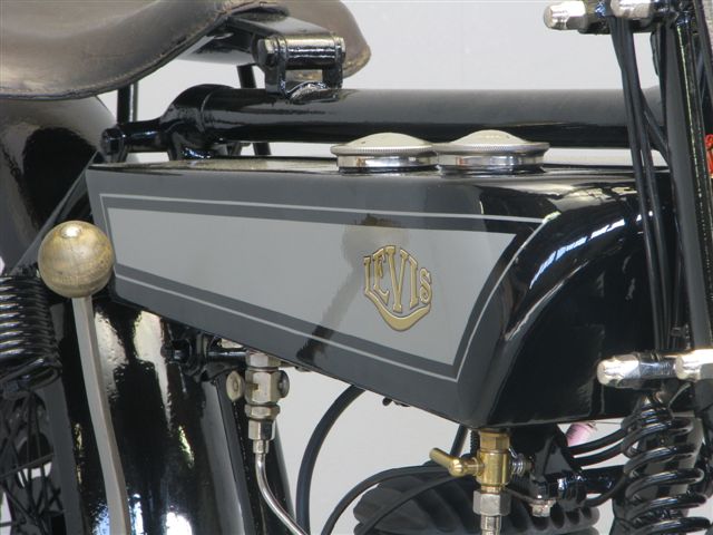 Levis-1927-modelm-7
