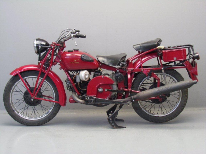 Moto-Guzzi-1954-superalce-2