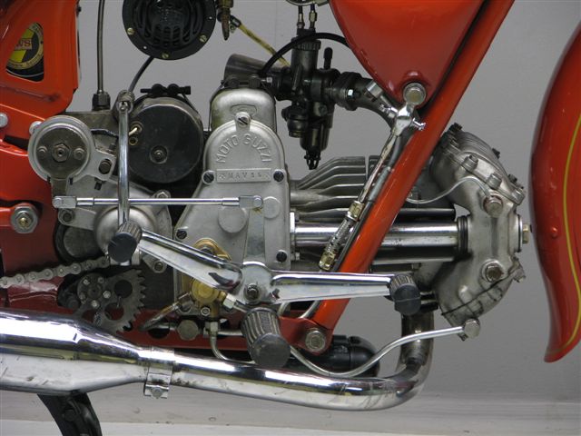 Moto-Guzzi-1955-Airone-3