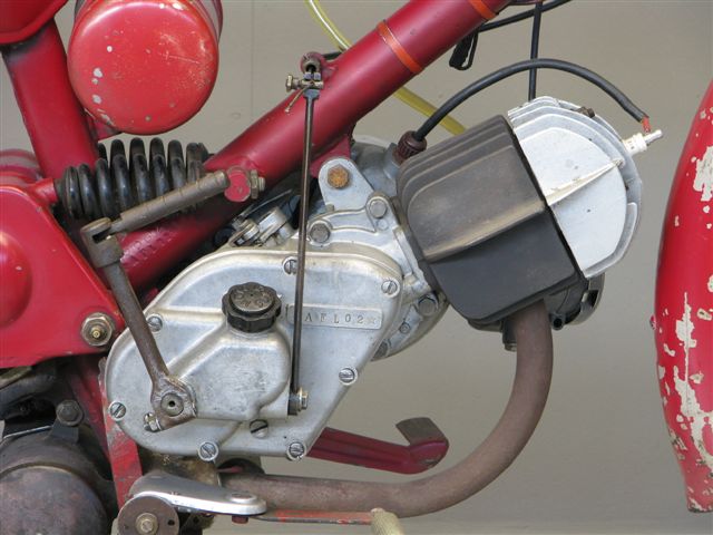 Moto-Guzzi-1960-Cardelino-3