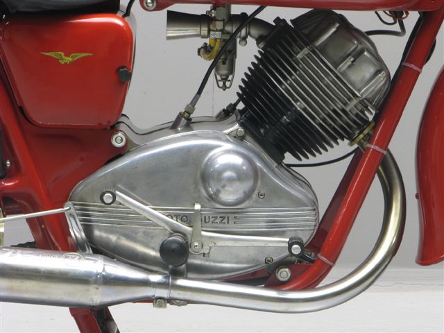 Moto-Guzzi-Ladola-3