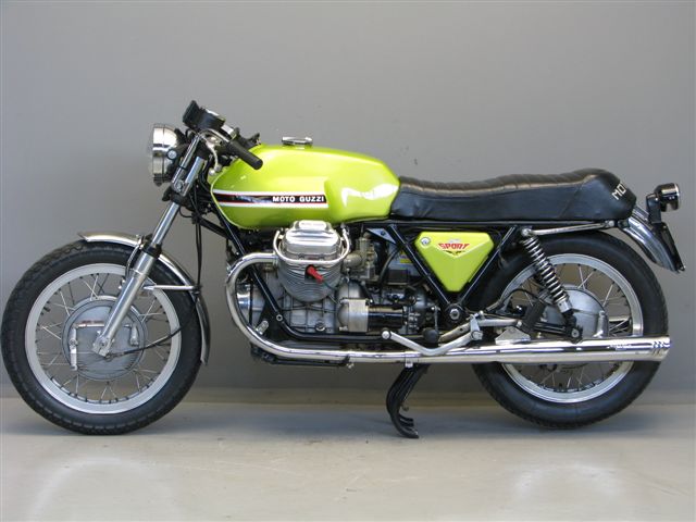 Moto-Guzzi-V7-1972-2