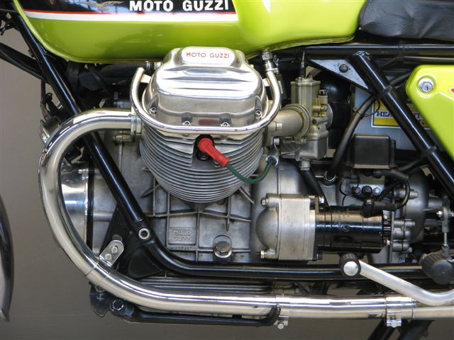 Moto-Guzzi-V7-1972-4