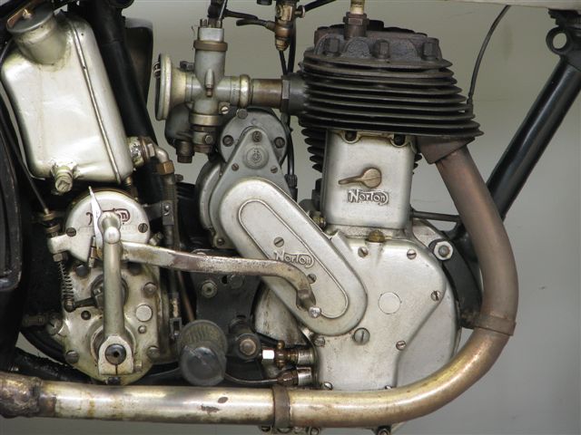 Norton-16H-1939-3