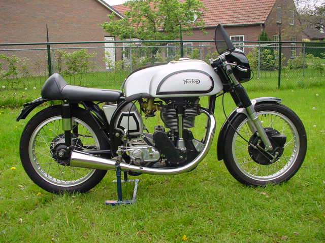 Norton-1958-Manx-BH-1