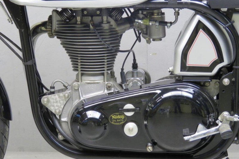 Norton-1959-International-2601-3