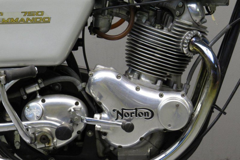 Norton-1973-Fastback-re-3
