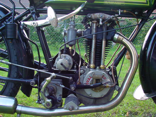 Royal-Enfield-1927-350ohv-3