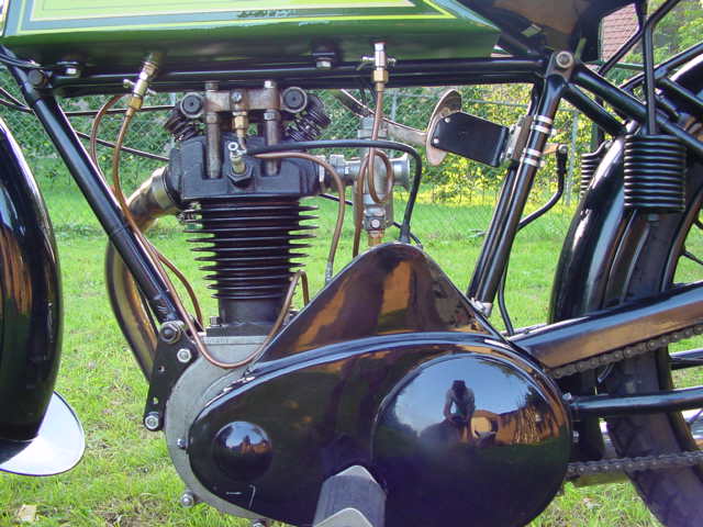 Royal-Enfield-1927-350ohv-4