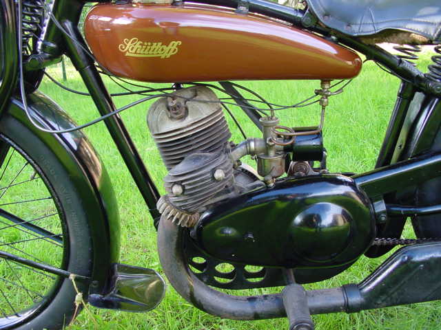 Schuttoff-1928-200-ws-4