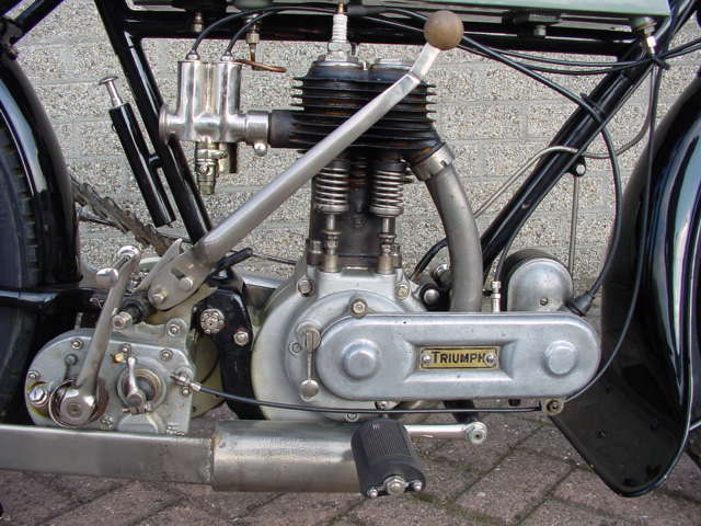 Triumph-1919-H-WS-3