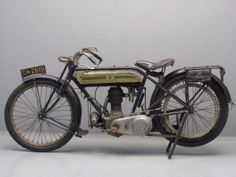 Triumph-1920-H-de-2