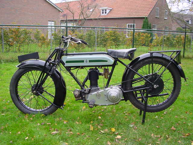 Triumph-1925-LRs-2