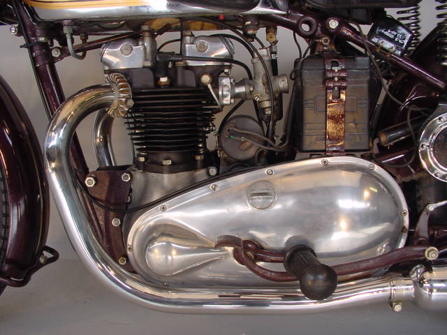 Triumph-1937-Speed-twin-4