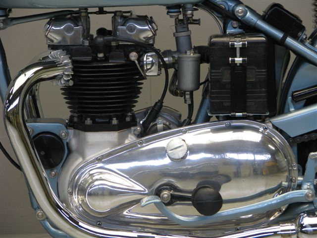 Triumph-1950-6T-4