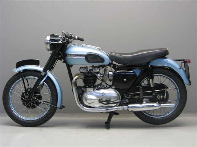 Triumph-1954-T110-2