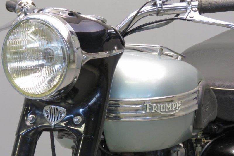 Triumph-1956-T110-2608-7