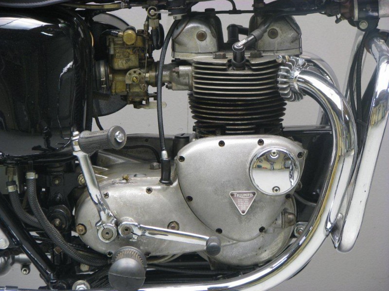 Triumph-1963-3TA-MvA-3