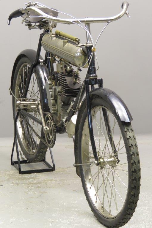 Moto-Reve-1910-2710-4