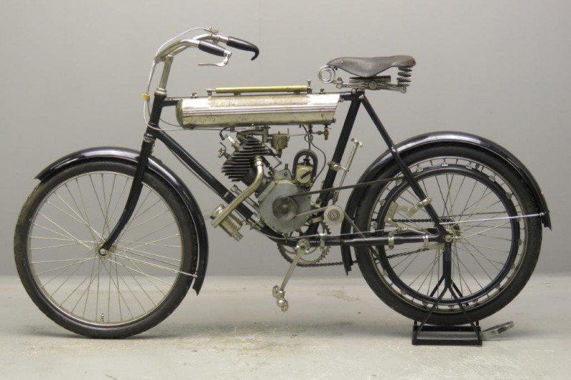 Moto-Reve-1910-2710-6