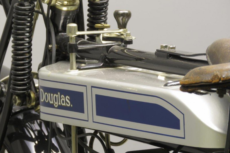 Douglas-1923-2803-7