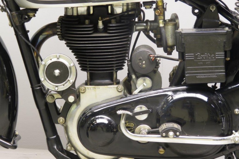 Norton-1946-M18-2807-3