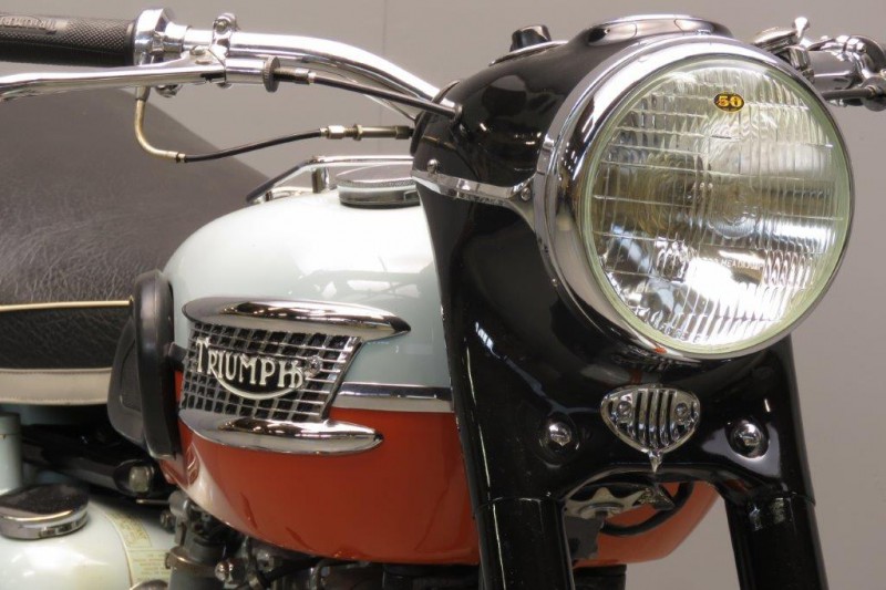 Triumph-1958-B0nneville-2807-4