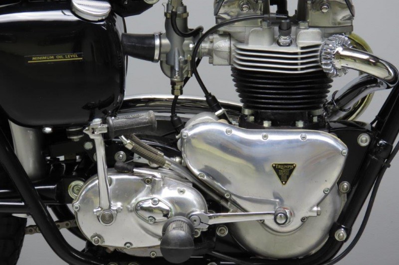 Triumph-1961-TR6SS-2902-3