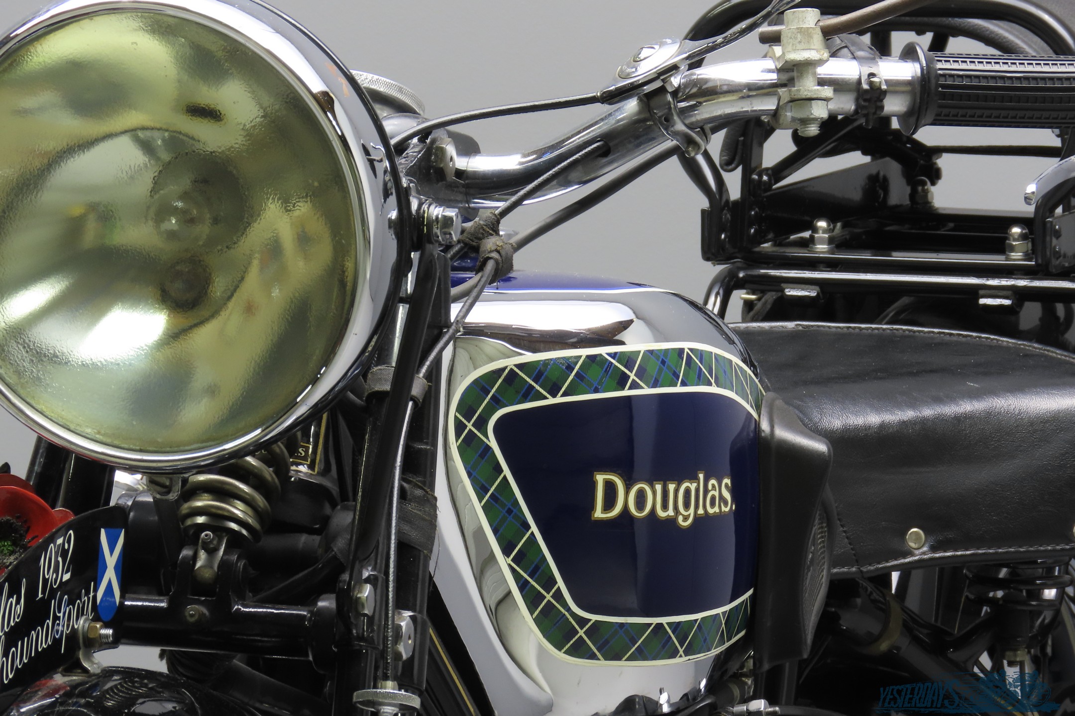 Douglas-1932 3020-11
