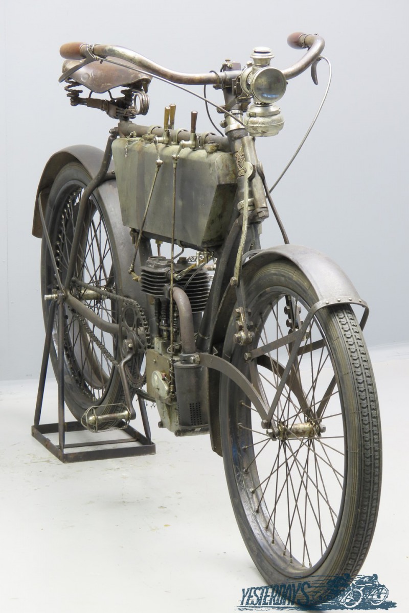 Peugeot-1904-3010-4
