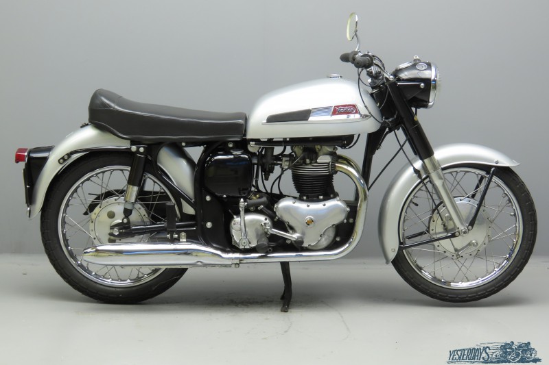 Norton-1961-Domi-3011-1