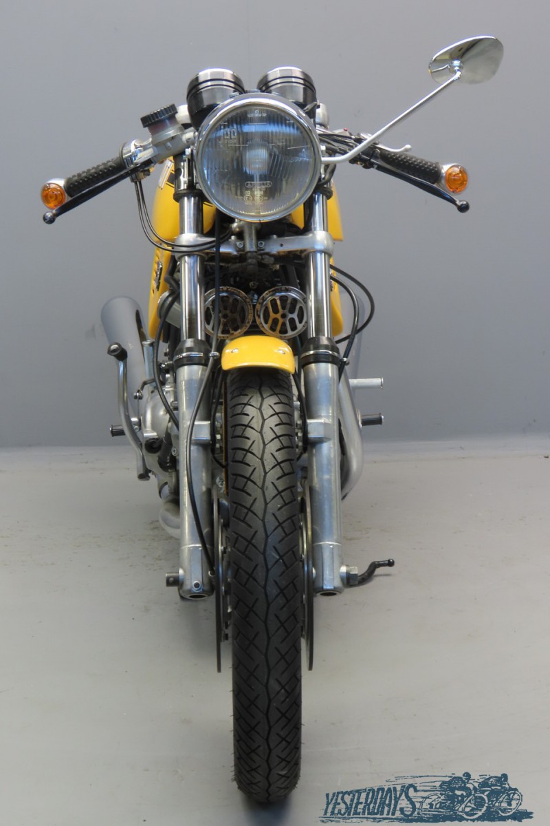 Ducati-1974-3107-6
