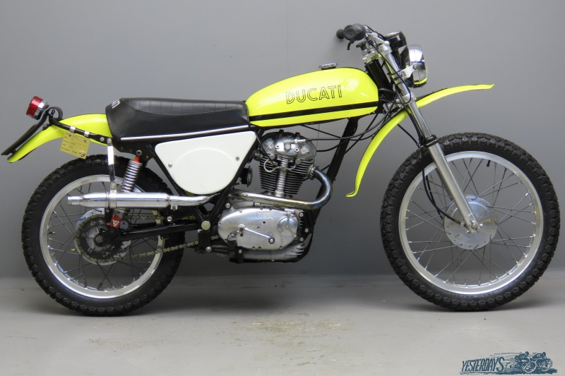 Ducat-1972-RT400-3112-1